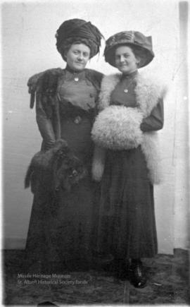 Marie and Priscilla Reneault