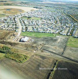 Aerial of Deer Ridge looking east, 18 Sep 1997